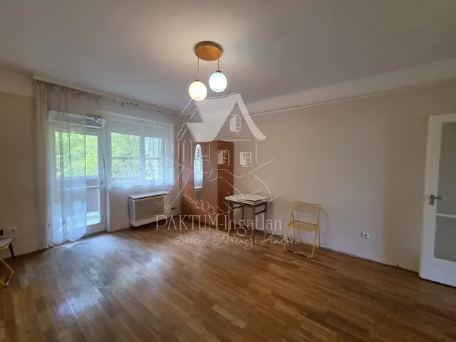 Eladó lakás Szolnok 54 nm