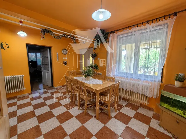 Eladó ház Tiszaföldvár 78 nm