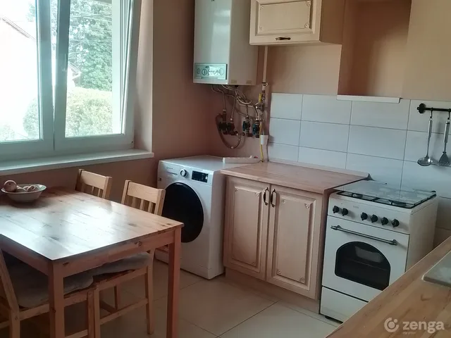 Eladó nyaraló Vonyarcvashegy 77 nm