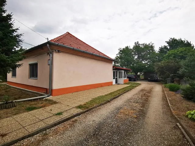 Eladó ház Győr, Ménfőcsanak 110 nm