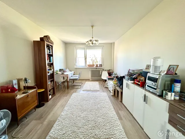 Eladó lakás Győr, Adyváros 63 nm