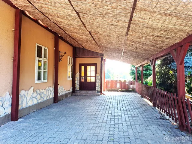 Eladó ház Lábod 306 nm