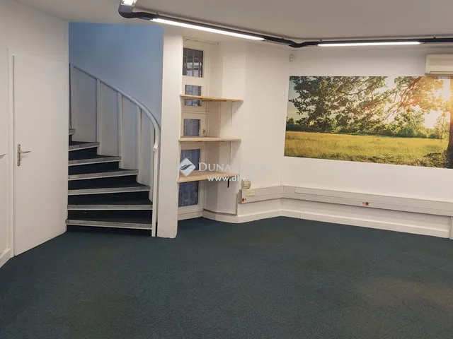 Eladó kereskedelmi és ipari ingatlan Budapest II. kerület, Szemlőhegy 270 nm