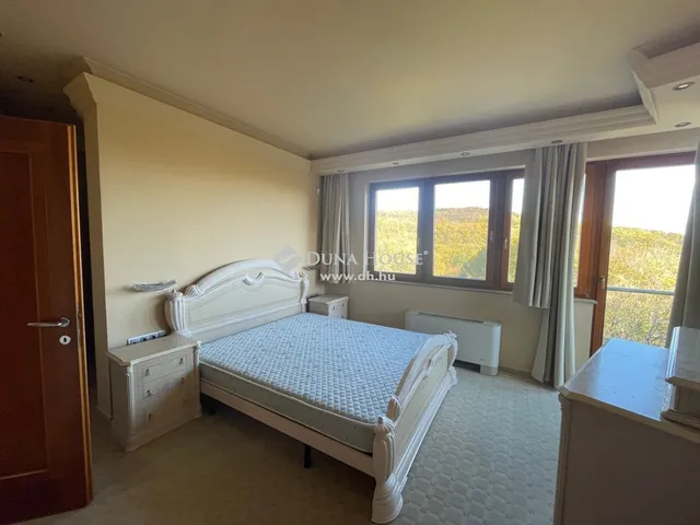 Eladó lakás Budapest II. kerület 226 nm