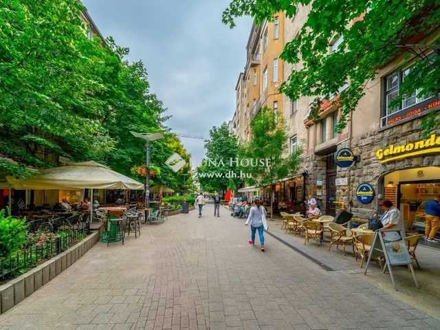 Eladó lakás Budapest II. kerület 65 nm