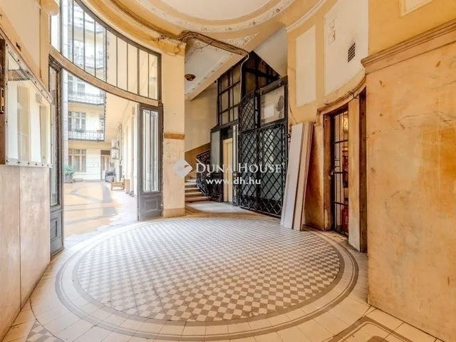 Eladó lakás Budapest V. kerület 169 nm