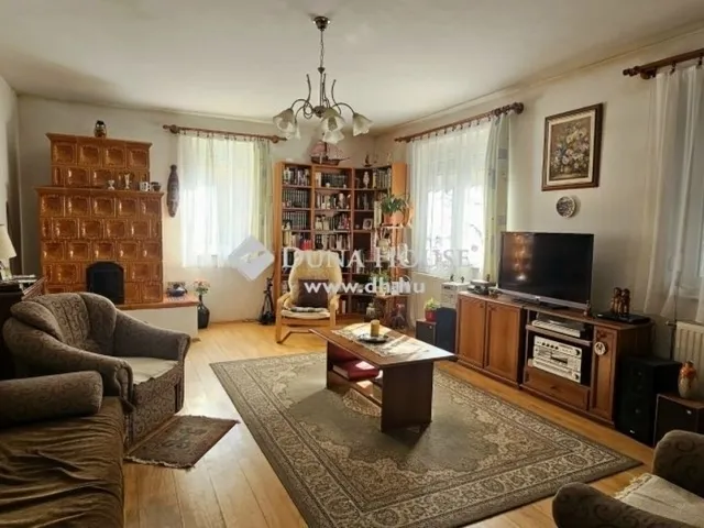 Eladó ház Budakeszi 240 nm