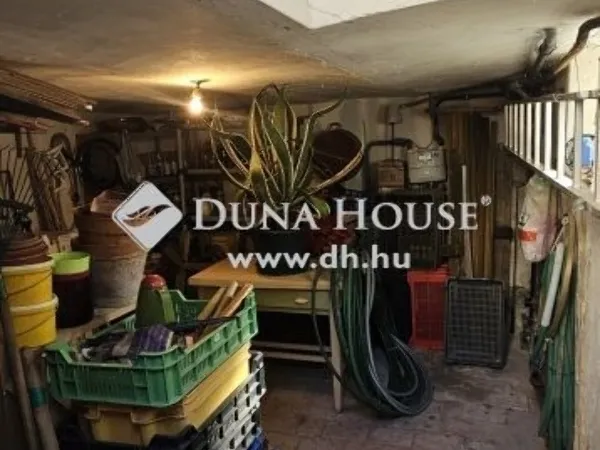 Eladó ház Budakeszi 240 nm