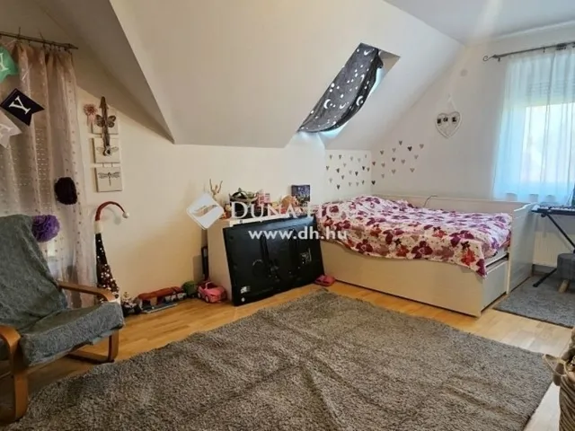 Eladó ház Budakeszi 240 nm