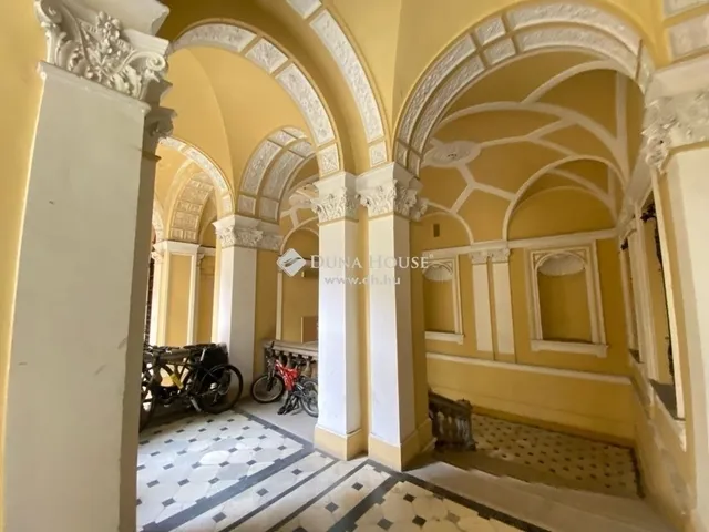 Eladó lakás Budapest VI. kerület, Nagykörúton belüli terület 67 nm