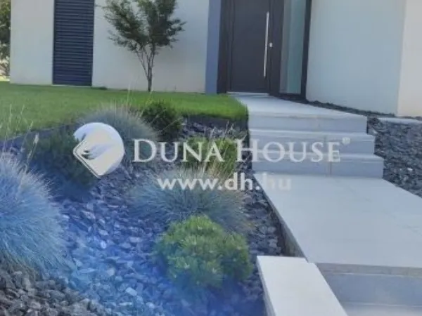 Eladó ház Törökbálint 230 nm