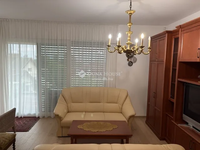 Kiadó lakás Budapest XII. kerület, Németvölgy 106 nm