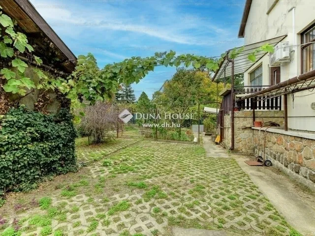 Eladó ház Budapest XXI. kerület 305 nm