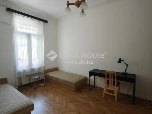 Eladó lakás Budapest VIII. kerület, Palotanegyed 113 nm