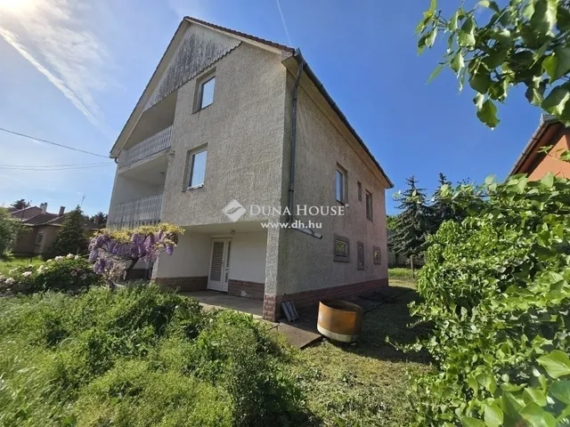 Eladó ház Érd 258 nm