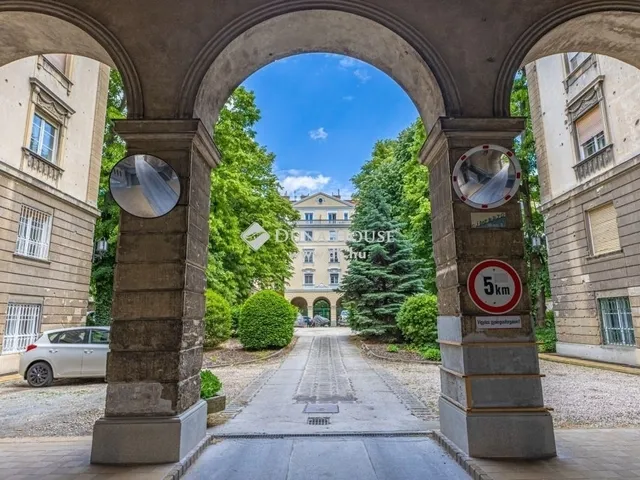 Eladó lakás Budapest XII. kerület, Németvölgy 124 nm
