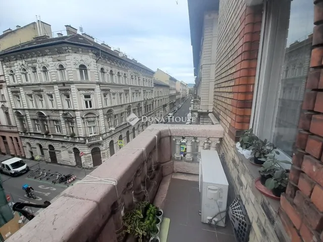 Eladó lakás Budapest VI. kerület, Nagykörúton kívüli terület 104 nm