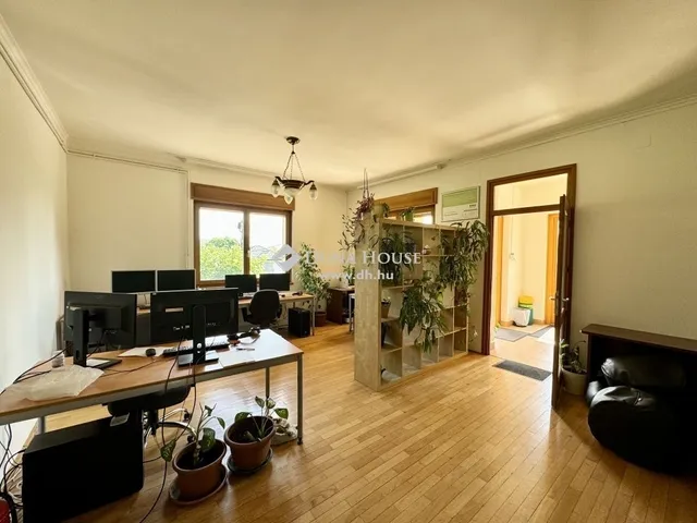 Kiadó ház Budapest XXII. kerület, Budatétény 350 nm