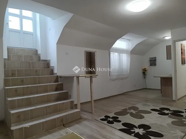 Eladó lakás Budapest VIII. kerület, Corvin negyed 38 nm