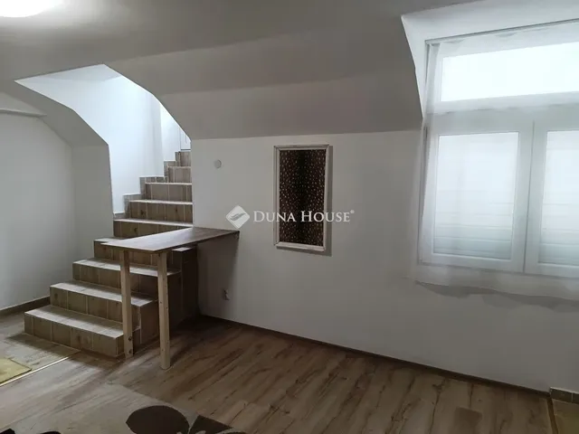 Eladó lakás Budapest VIII. kerület, Corvin negyed 38 nm