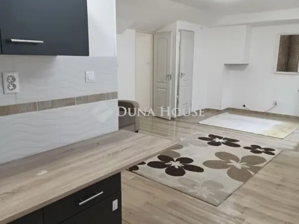Eladó lakás Budapest VIII. kerület, Corvin negyed 38 nm
