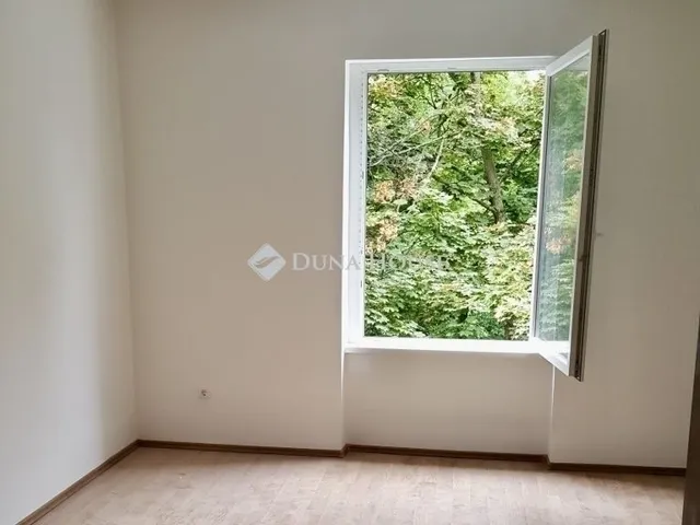 Eladó lakás Budapest XI. kerület, Albertfalva 34 nm