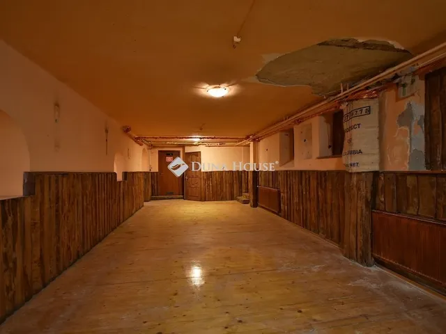 Kiadó kereskedelmi és ipari ingatlan Budapest XIV. kerület 433 nm