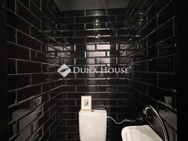 Eladó lakás Budapest VIII. kerület, Józsefváros 73 nm