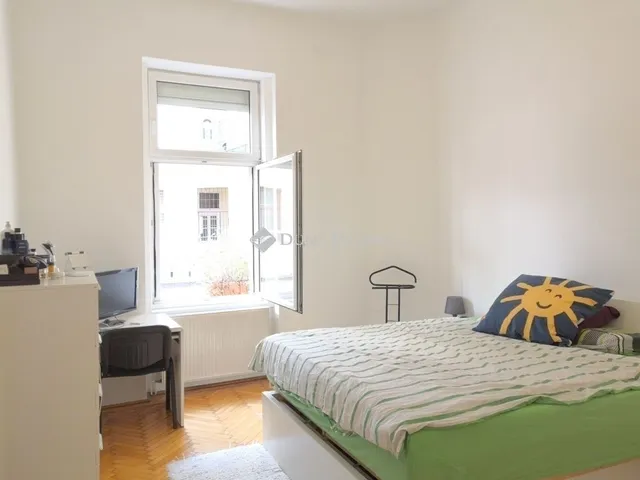 Eladó lakás Budapest VI. kerület, Nagykörúton belüli terület 72 nm