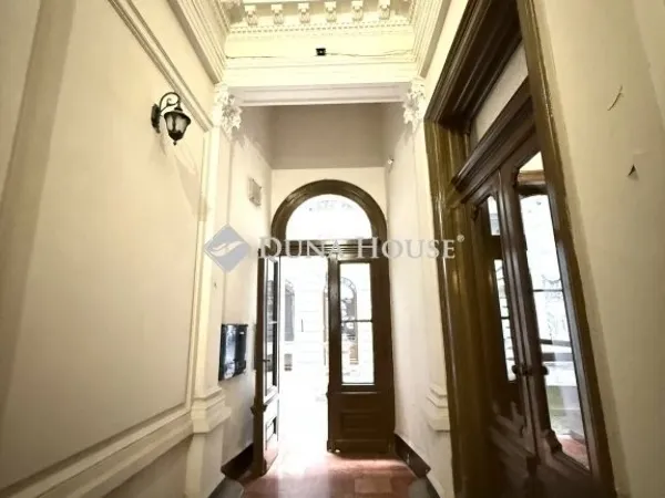 Eladó lakás Budapest VI. kerület, Nagykörúton belüli terület 37 nm