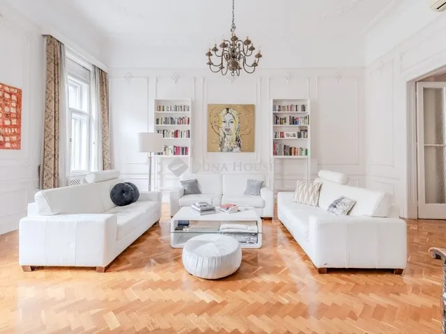 Eladó lakás Budapest V. kerület 140 nm