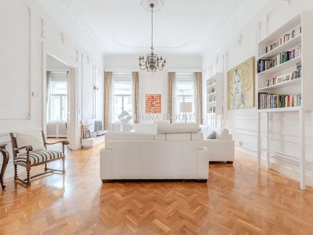 Eladó lakás Budapest V. kerület 140 nm