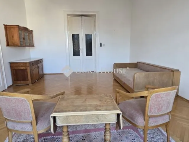 Eladó lakás Budapest VI. kerület, Nagykörúton belüli terület 91 nm