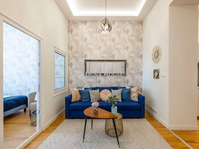 Eladó lakás Budapest VI. kerület, Nagykörúton belüli terület 70 nm