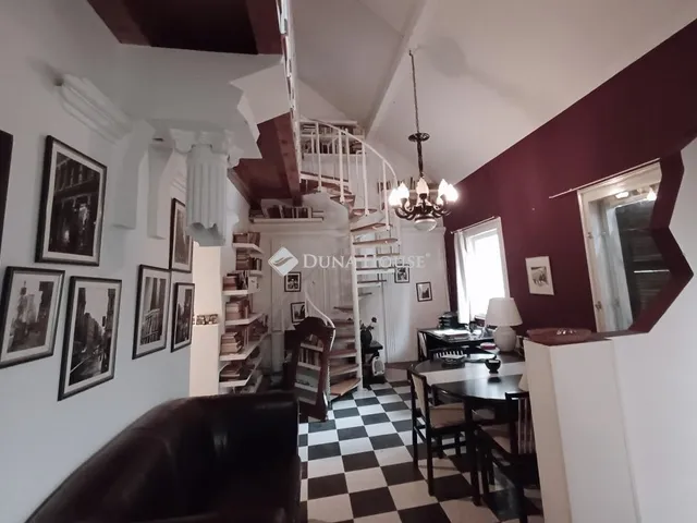 Eladó ház Budapest XI. kerület, Albertfalva 100 nm