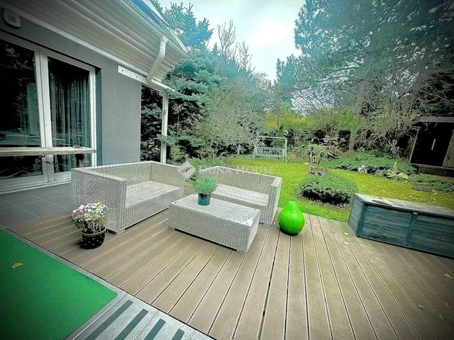 Eladó ház Budapest XXII. kerület, Budafok-Rózsavölgy 300 nm