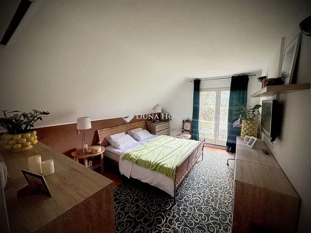 Eladó ház Budapest XXII. kerület, Budafok-Rózsavölgy 300 nm