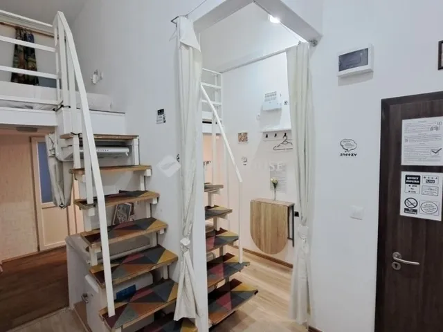 Eladó lakás Budapest VIII. kerület, II. János Pál pápa tér 76 nm