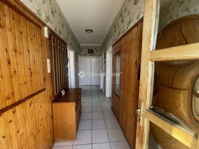 Eladó ház Diósd 200 nm