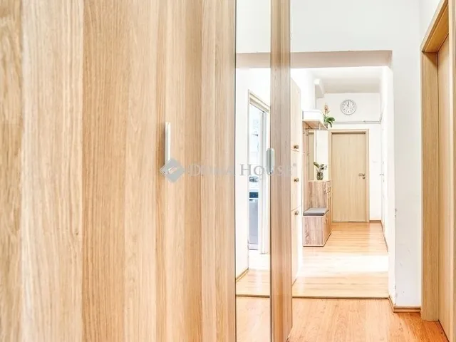 Eladó lakás Budapest XI. kerület, Albertfalva 66 nm