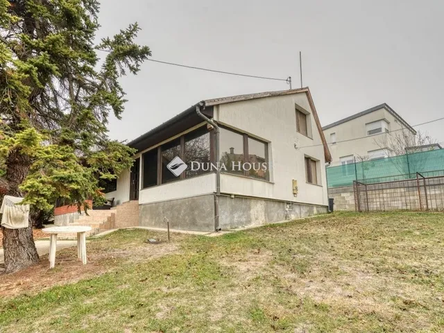 Eladó ház Budapest XI. kerület, Dobogó 135 nm