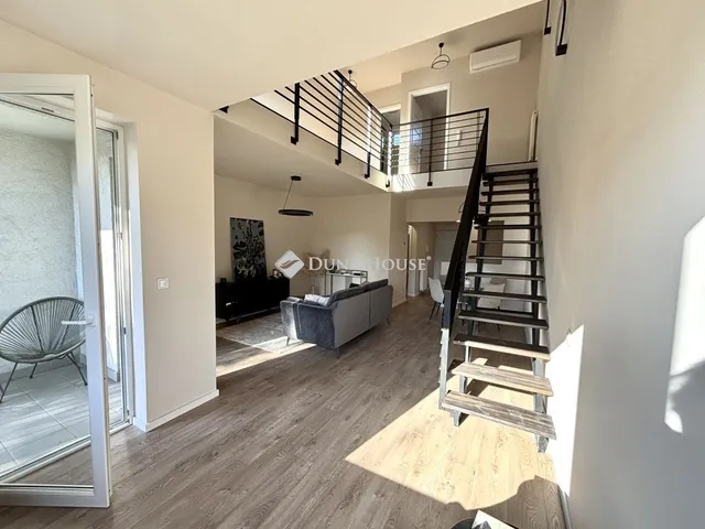 Eladó lakás Budapest VIII. kerület, Corvin negyed 75 nm