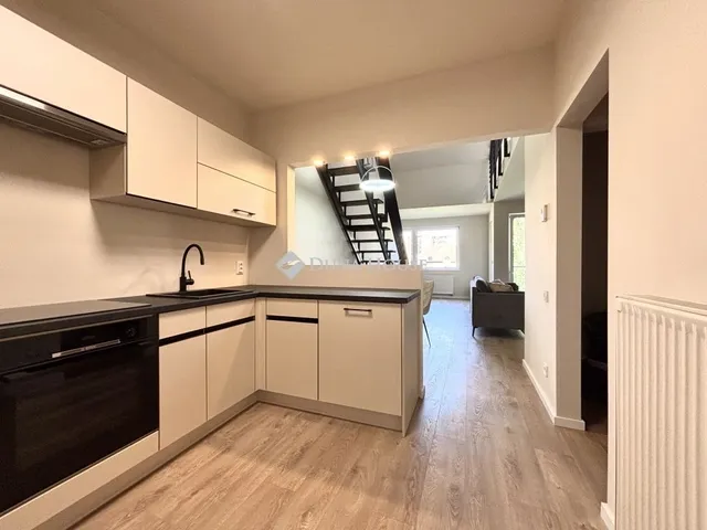 Eladó lakás Budapest VIII. kerület, Corvin negyed 75 nm