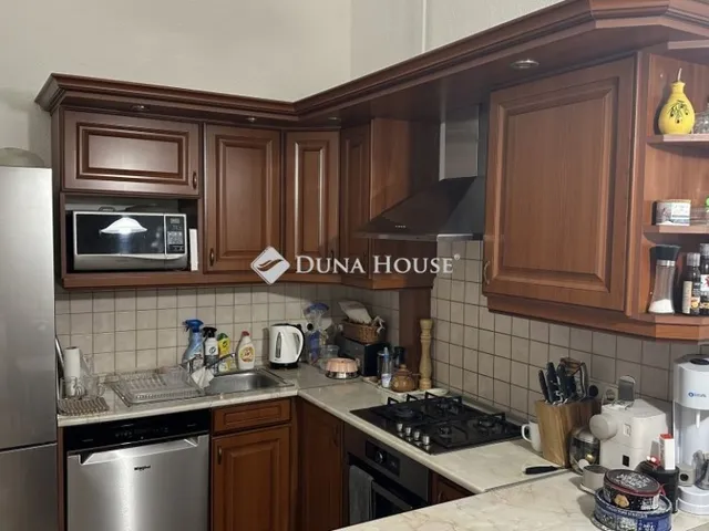 Eladó lakás Budapest VI. kerület, Nagykörúton kívüli terület 97 nm