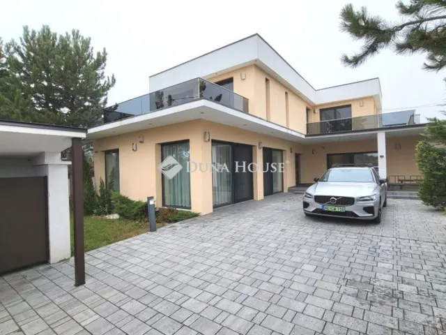 Eladó ház Érd 190 nm