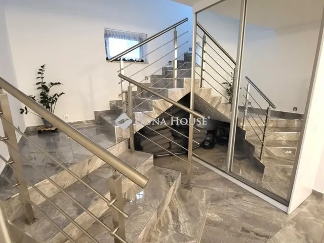 Eladó ház Érd 190 nm