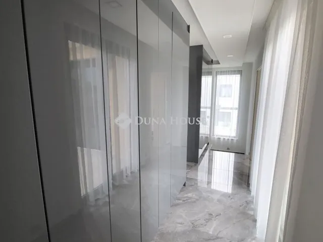 Eladó ház Érd 190 nm