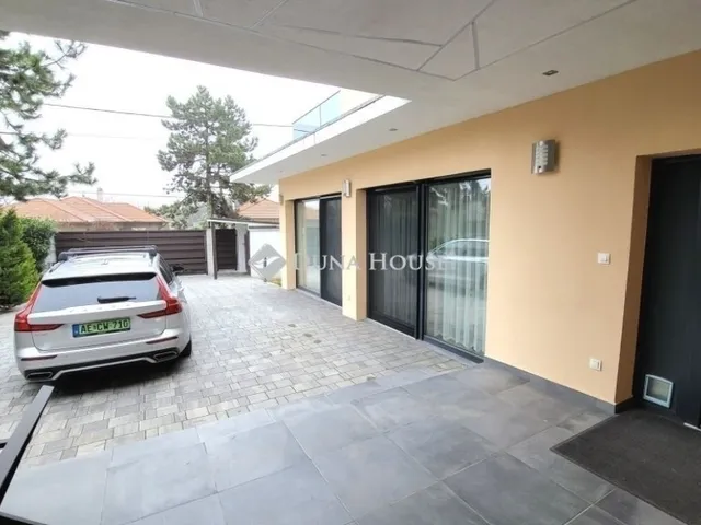 Eladó ház Érd 190 nm