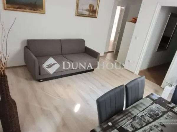 Eladó lakás Budapest VI. kerület, Nagykörúton belüli terület 148 nm