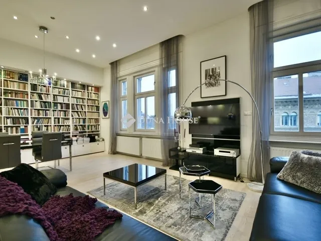 Eladó lakás Budapest VIII. kerület, Palotanegyed 142 nm